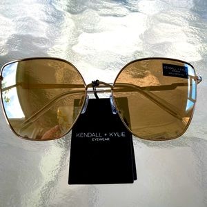 NWT Kendall + Kylie Sunglasses